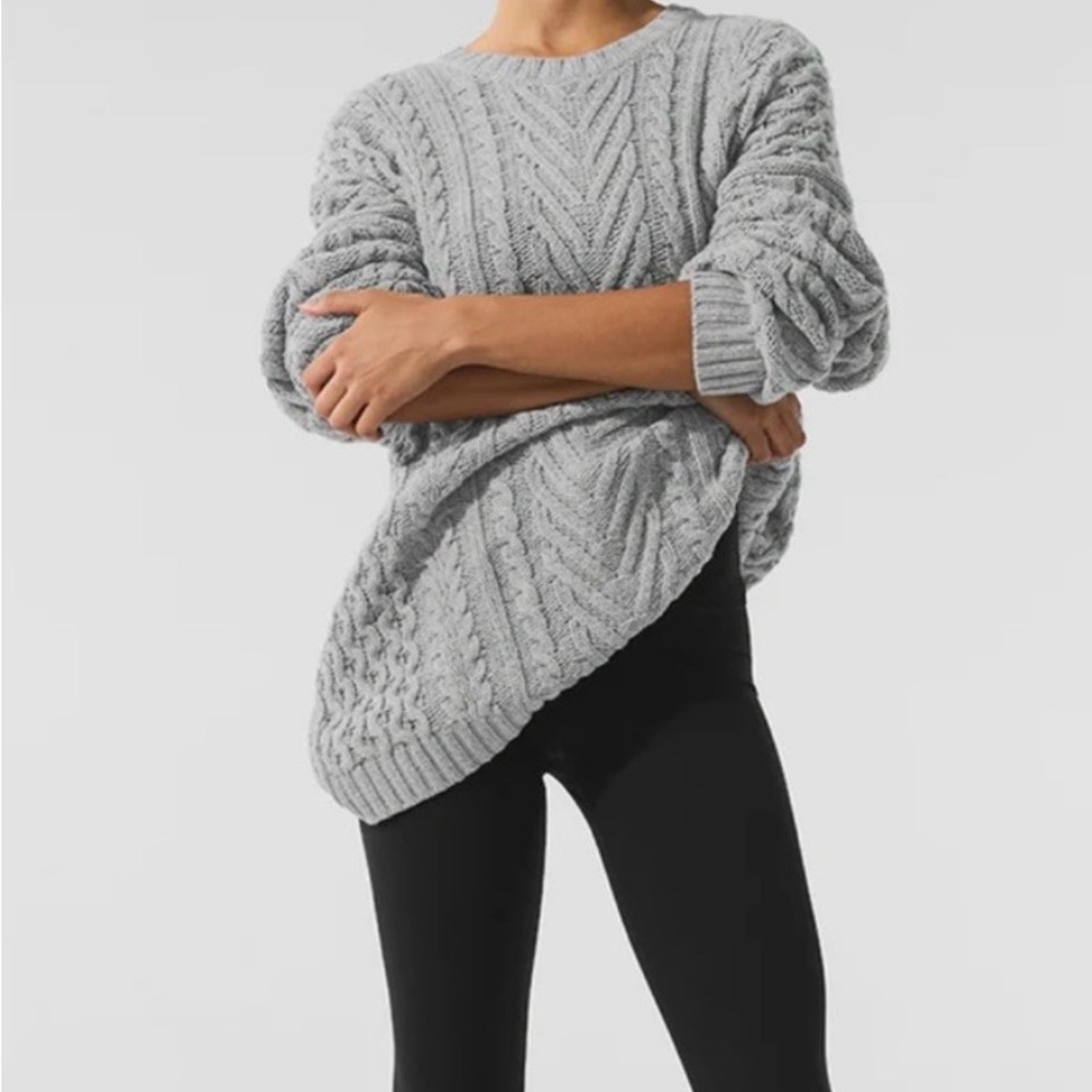 ALO Yoga Chunky Cable Crewneck Sweater in Light Gray